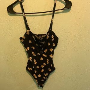 Rue 21 sunflower bodysuit. Size medium